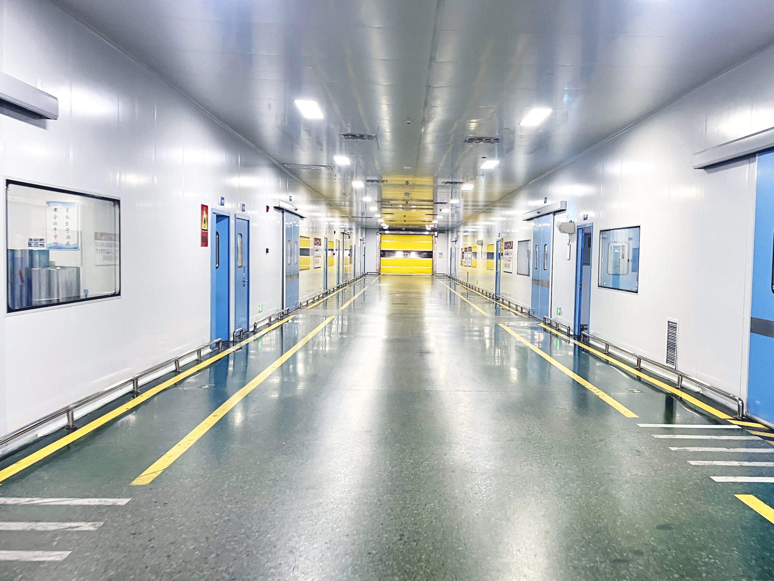 ISO8 / Class 100,000 Dust-Free Clean Workshop